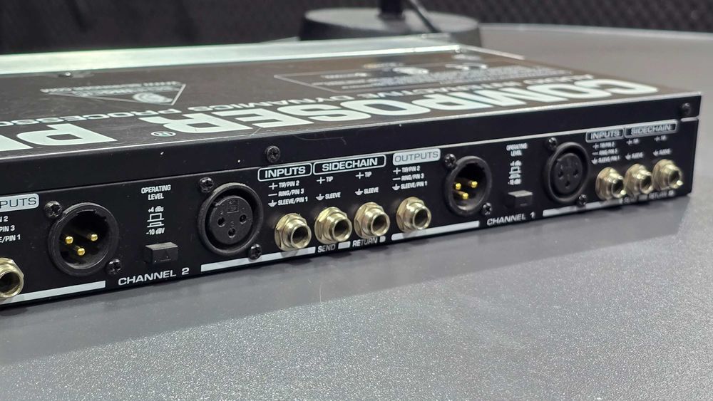 Composer Pro-XL MDX 2600 Behringer