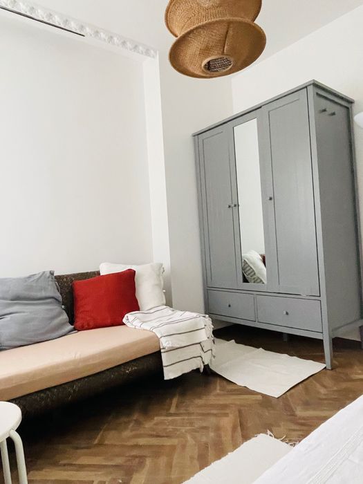 Дава се под наем Четиристаен апартамент в Варна, Бриз - 90 кв.м за 800 € - Снимка #12