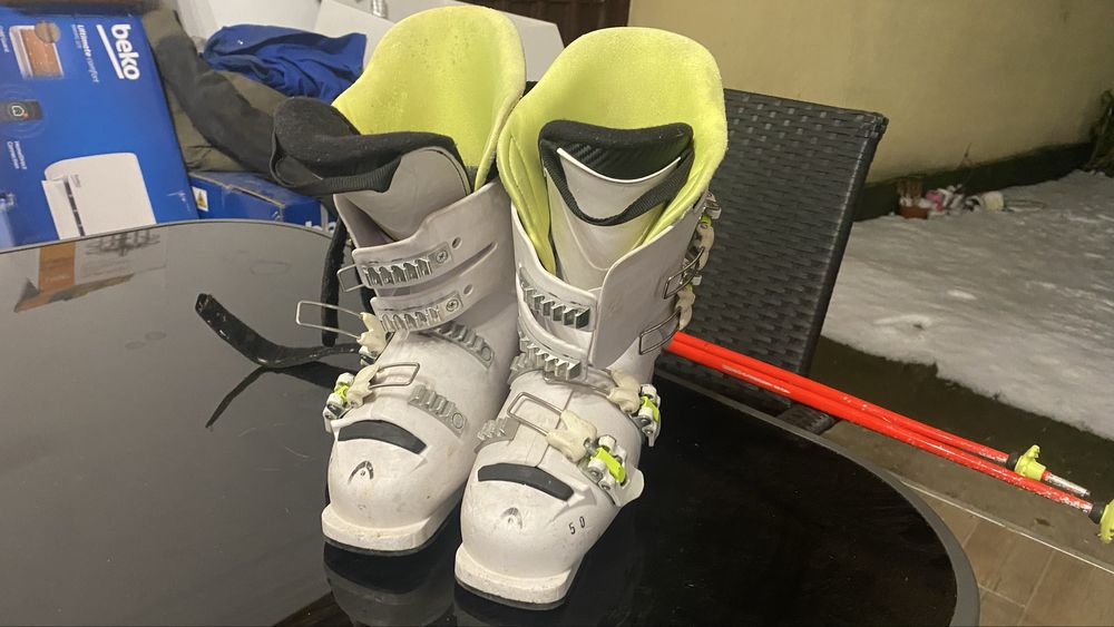 Vand skiuri Salomon 120 cm, clapari Head  23-23.5, bete 100, casca.