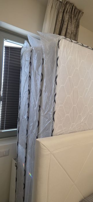 Saltele pat cu arcuri