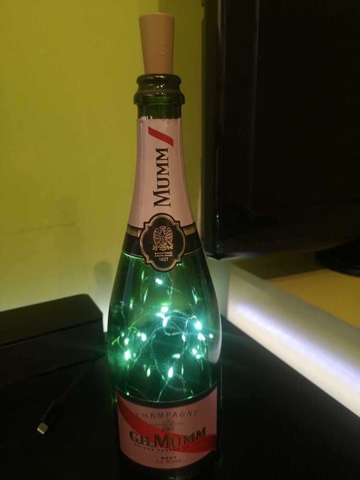 Светещи бутилки за бар, кафе и хотел