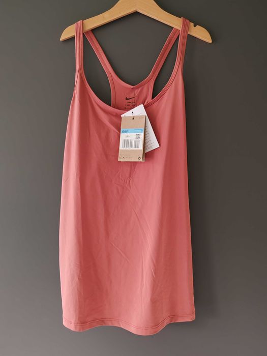 Нов Топ Nike размер М