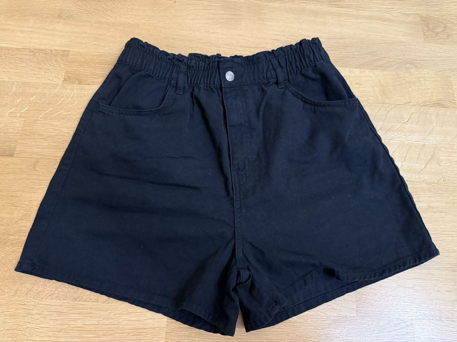 Къси панталони Sinsay