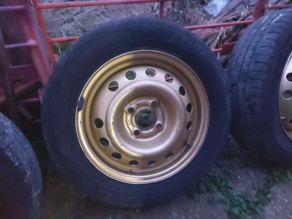 Гуми с джанти 14 цола 4x100
