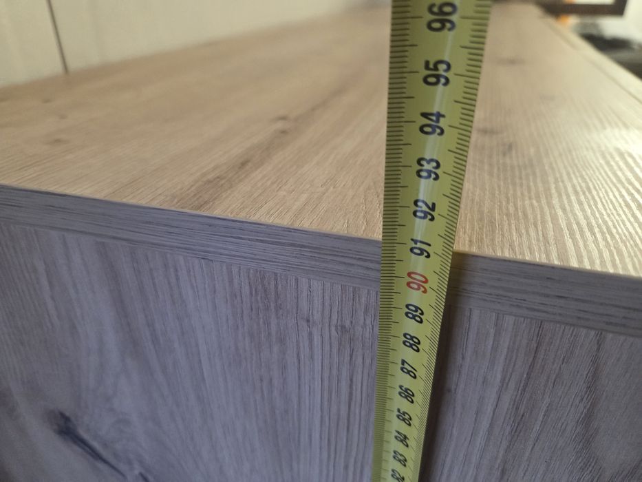 Модерен скрин витрина