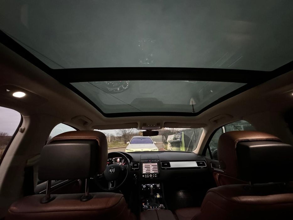 Volkswagen Touareg 7P – 3.0 TDI V6 – 262 CP – 4x4 – Panoramic Roof – P