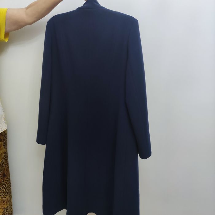 Продам пальто демисезонное