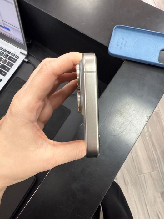 Iphone 15 pro 256 гб