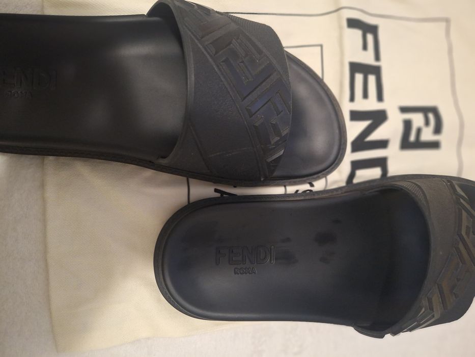 Мъжки чехли Fendi