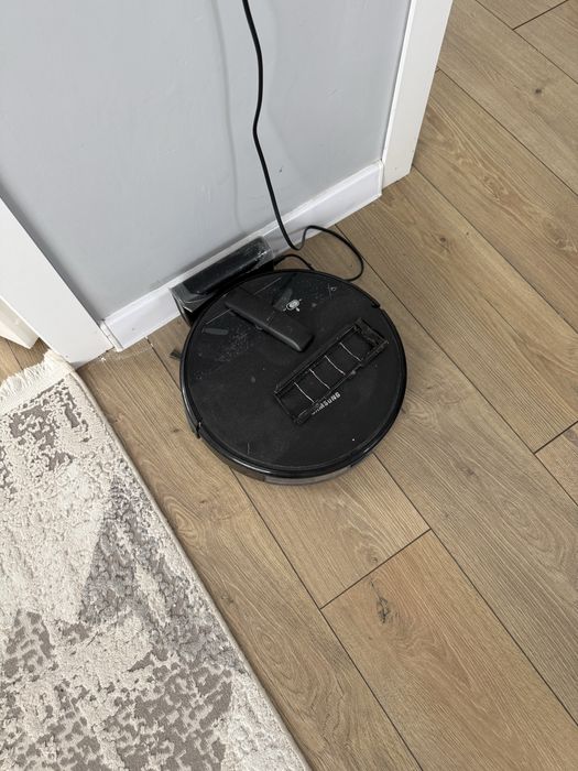 робот пылесос бу