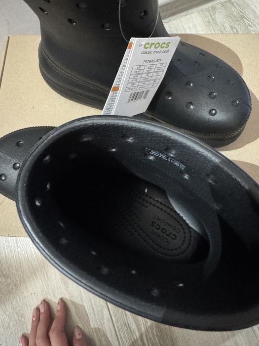 Crocs crush boot