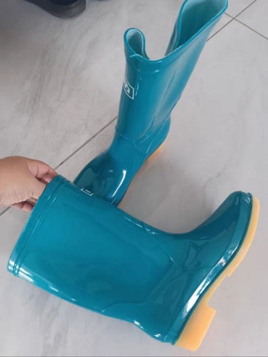 Сапоги резиновые местный и китайский Etik сопоги