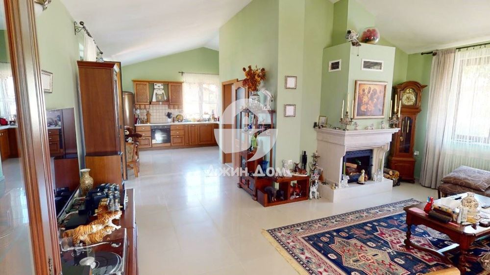 Продава се Къща в с. Кошарица, Област Бургас - 264 кв.м за 1459 €/кв.м - Снимка #2