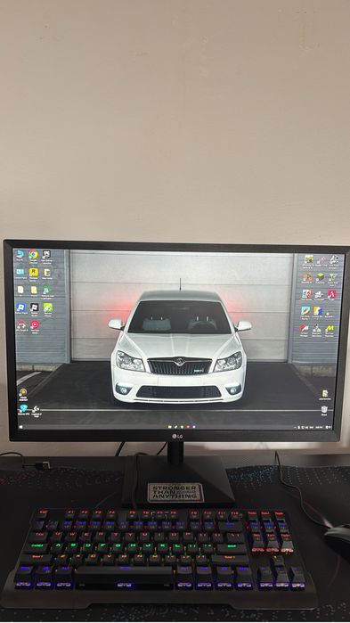 monitor LG (full HD, 75hz)