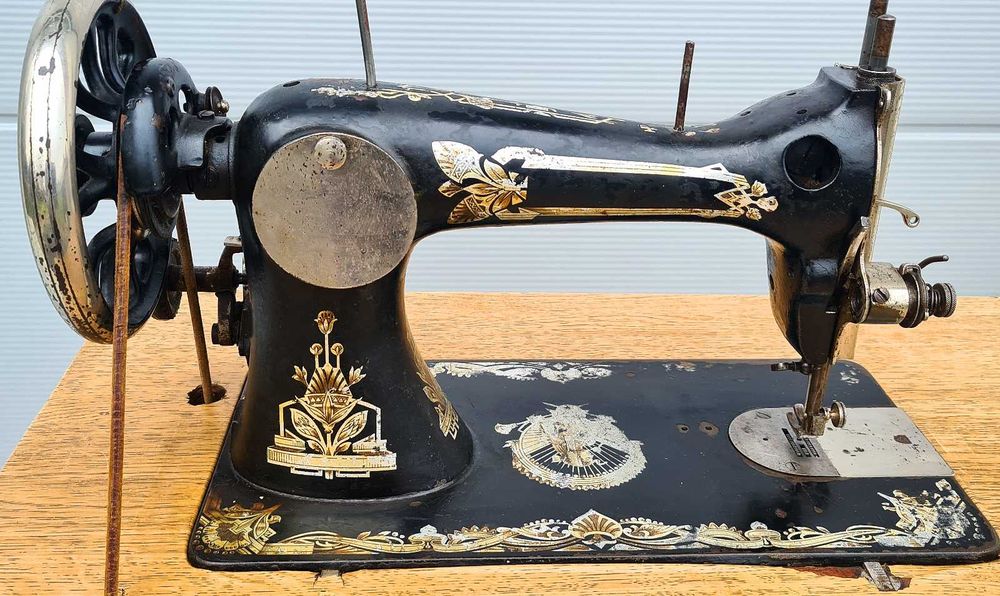 Крачна шевна машина Балкан