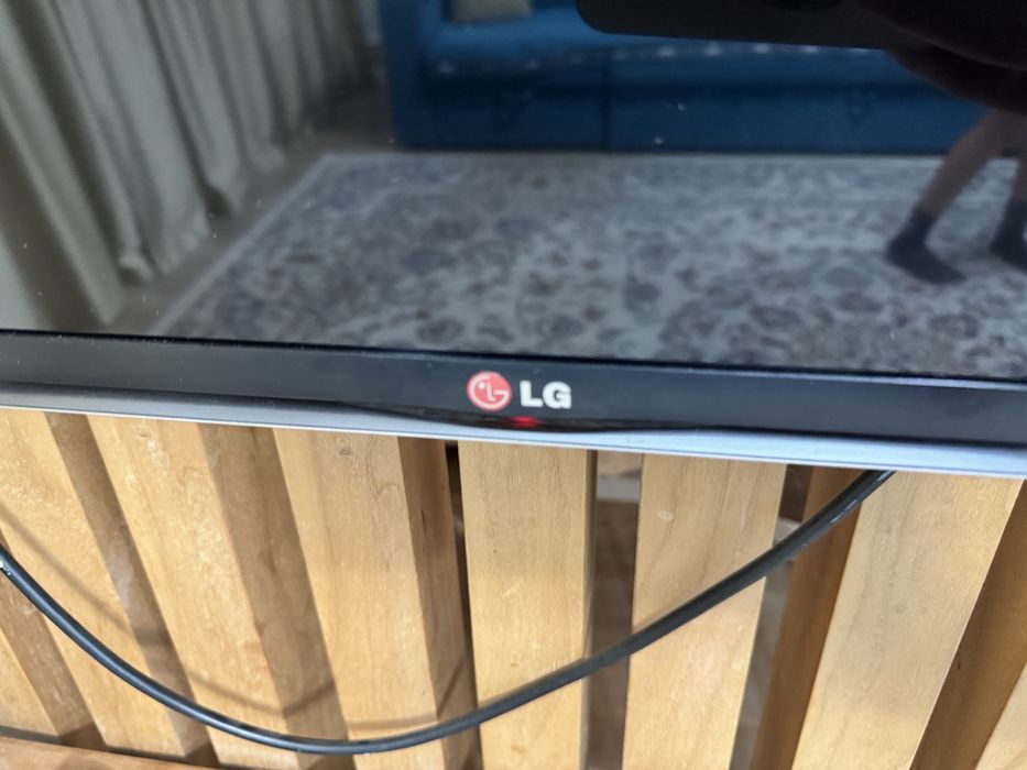 Продам SMART телевизор LG
