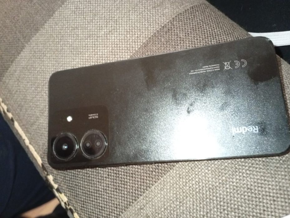 Продам redmi 13c за 20000