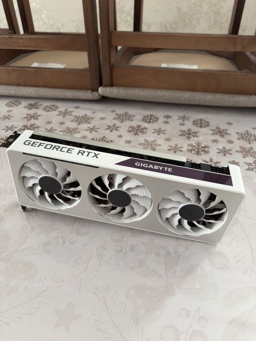 RTX 3070 8 gb gigabyte
