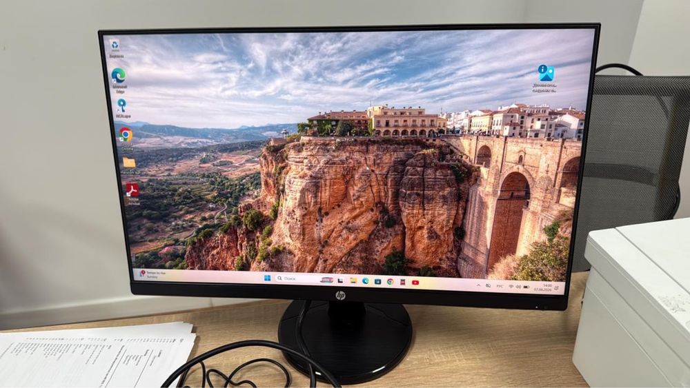 Монитор HP в отличном состоянии