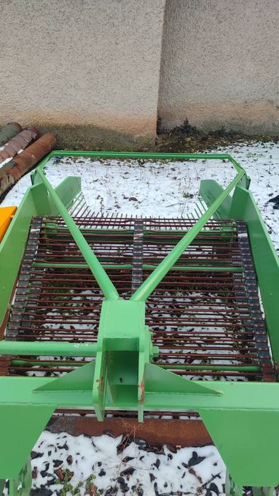 Картофовадачка става и за лук.