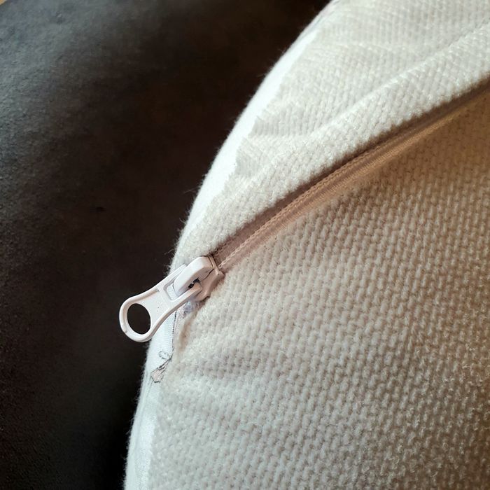 Pernă de alăptare Bellochi în stare excelentă