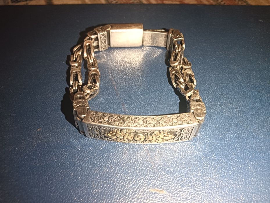 Браслет мельхиоровый с позолотой.