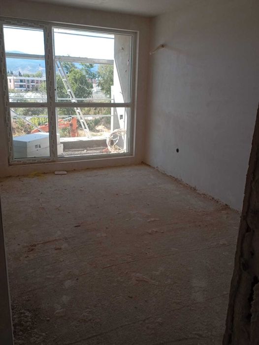 Двустаен апартамент кв.Южен Южно изложение пред Акт 16