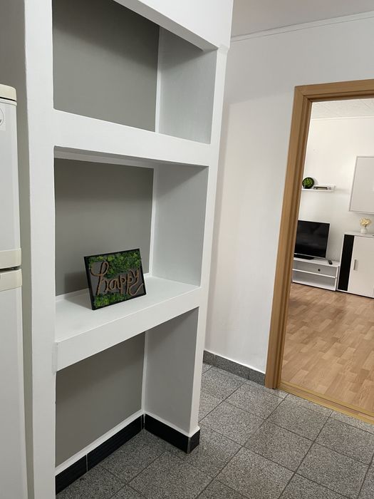 Inchiriez in Regim hotelier apartament cu o camera