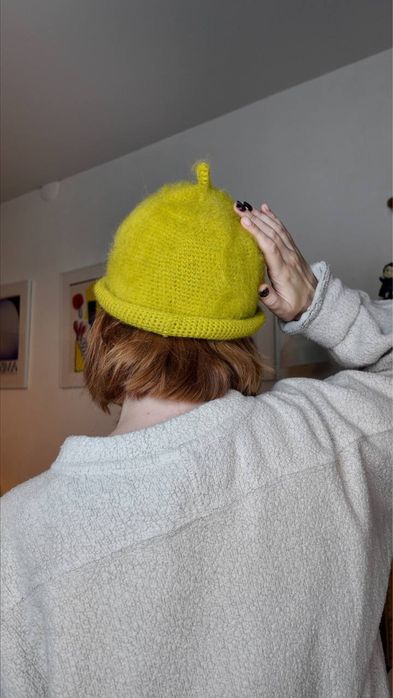 Шапка петелька ручной вязки