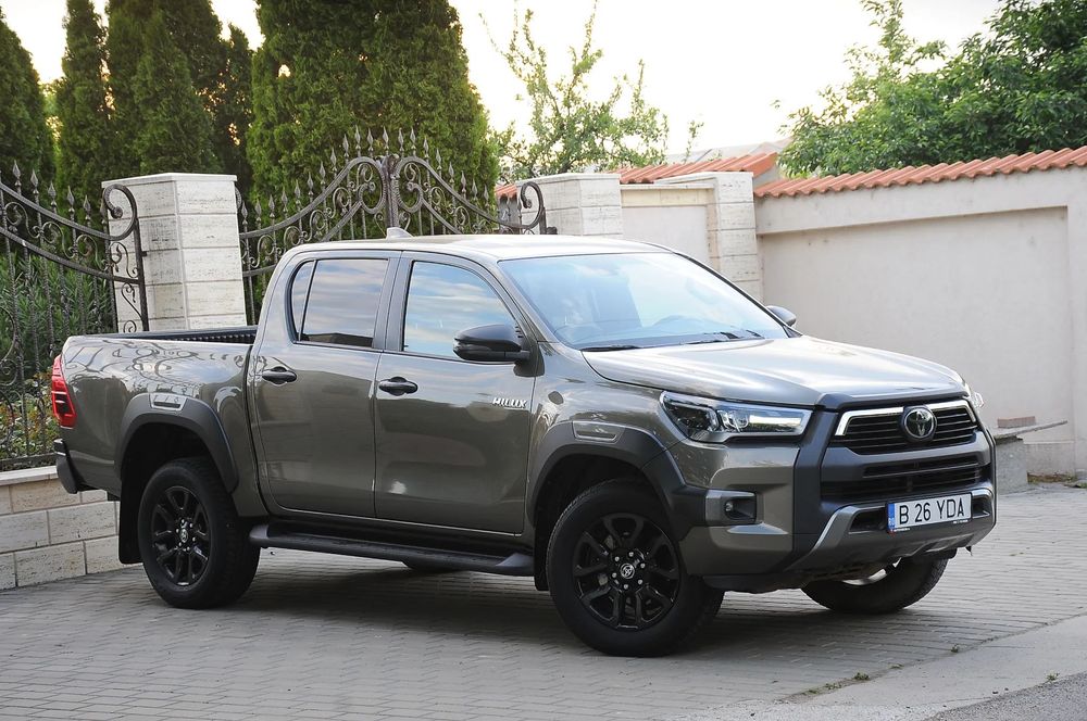 Toyota Hilux DoubleCab 2021 2.8D 204 CP Clima Piele Navi Camera, 60.000 km/Garantie