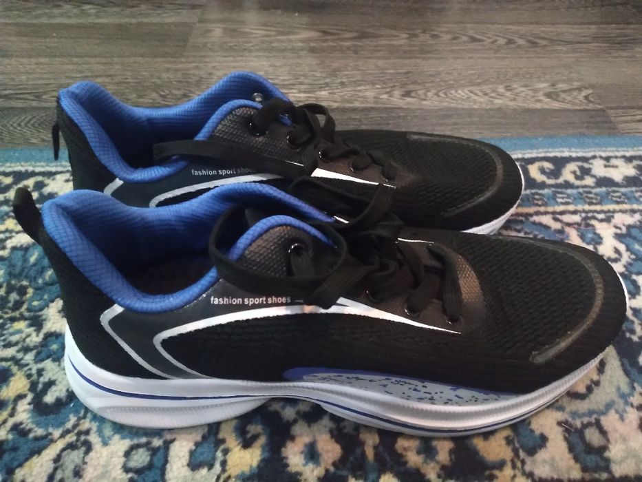 Кросовка сатылады