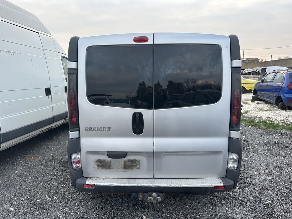 Renault Traffic 2.5DCI на части