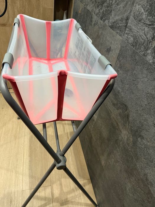 Вана със стойка Stokke