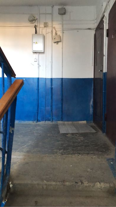 Срочно -3 комнатная квартира