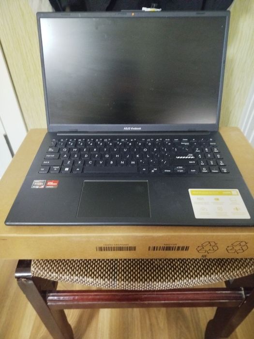 Продаётся Asus Vivobook Go 15
