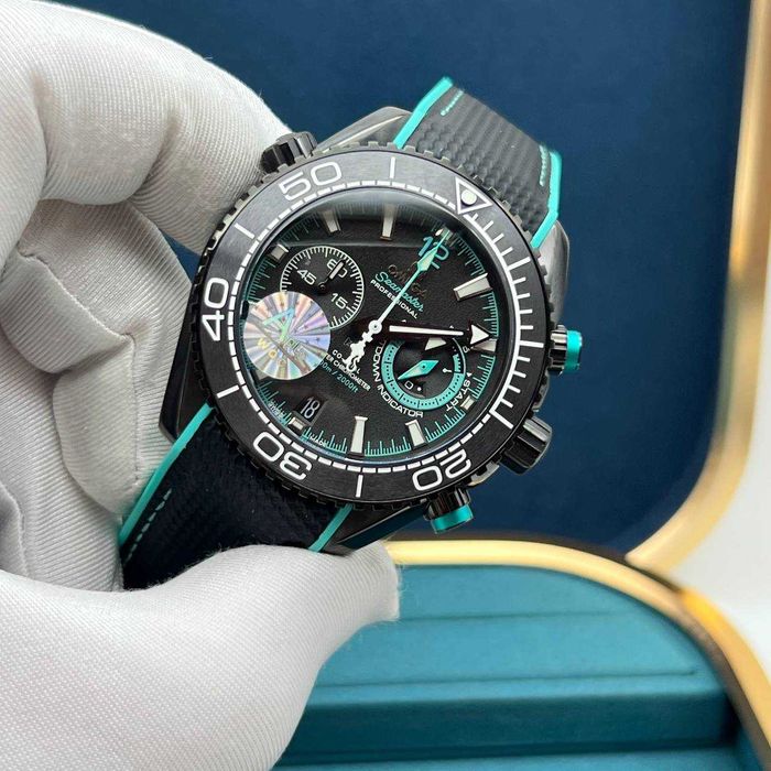 Omega seamaster planet черно-зелено