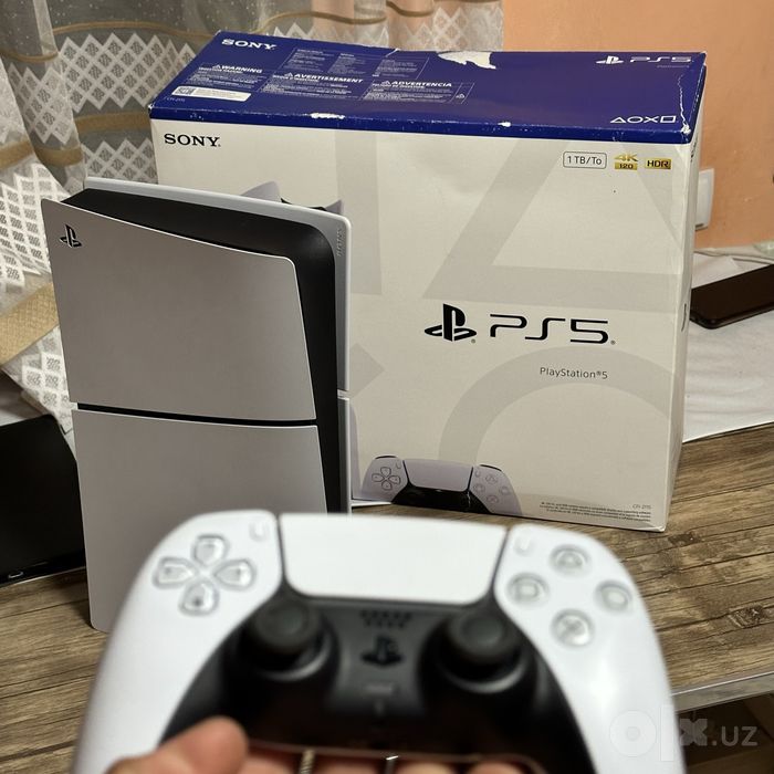 Playstation 5 slim 1tb yili2026