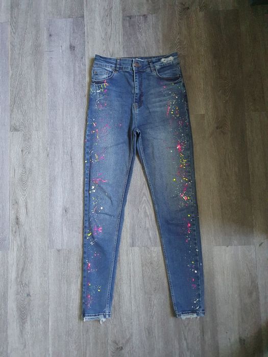 Напръскани дънки