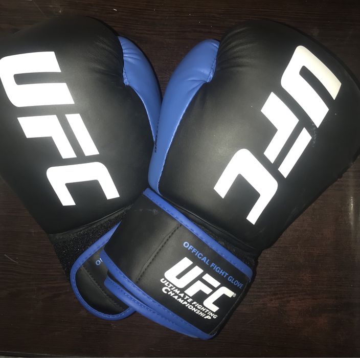 Боксерские перчатки UFC Ultimate
