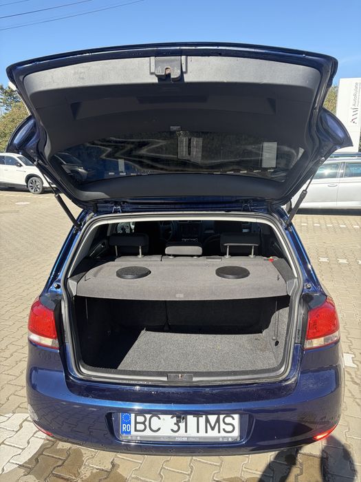 VW Golf 6 1.6 MPI (102 CP) – 157k km, CarPlay, LED ambiental, Climă
