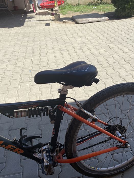 Bicicleta wheeler full-suspension in stare buna,21 de viteze,frane jantă