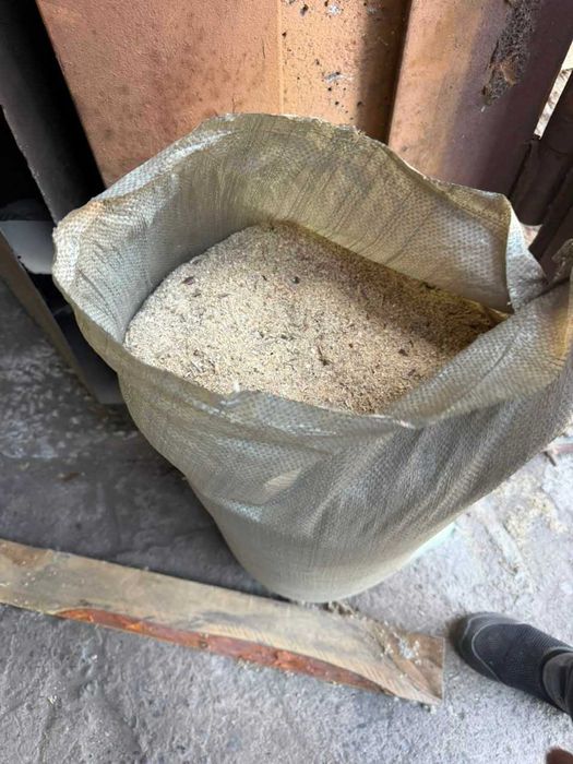 Опилки продам в мешках