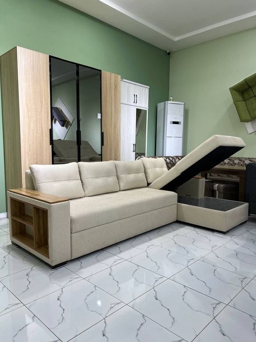 Угловой диван раскладной сундук. Имеется рассрочка.