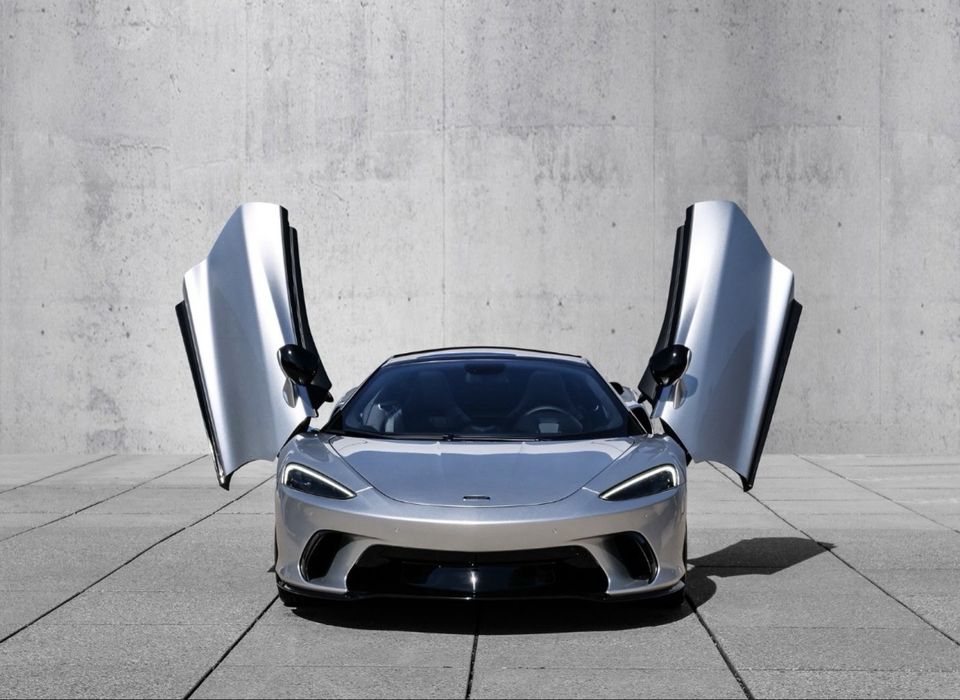 McLaren GTS Luxe MSO black pack