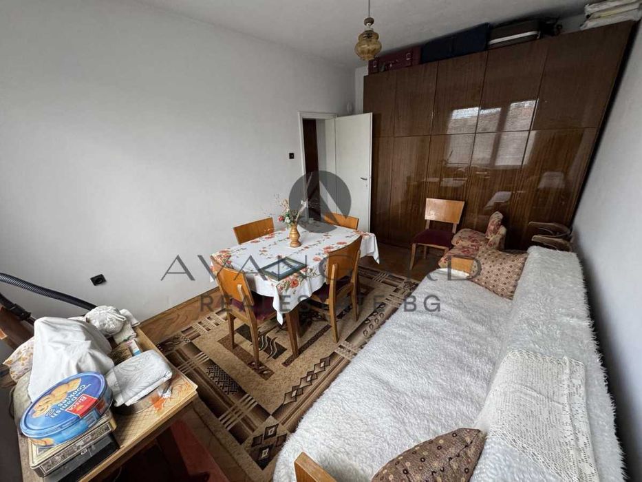 Продава се Тристаен апартамент в Пловдив, Кючук Париж - 85 кв.м за 720 €/кв.м - Снимка #5