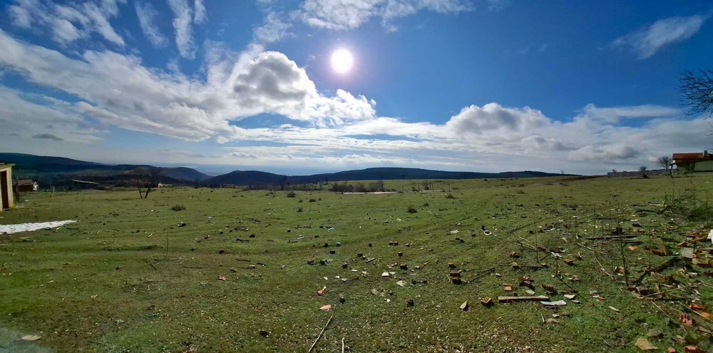 Къща в с.Кошарица, м-ст Плазовец