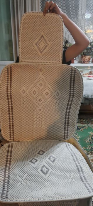 Продам Чехлы на машину