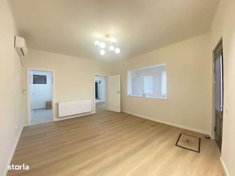 Spațiu comercial/birouri de închiriat, ultracentral Pitesti, 800 EURO