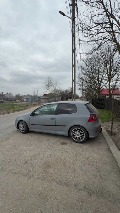 Volkswagen golf 5