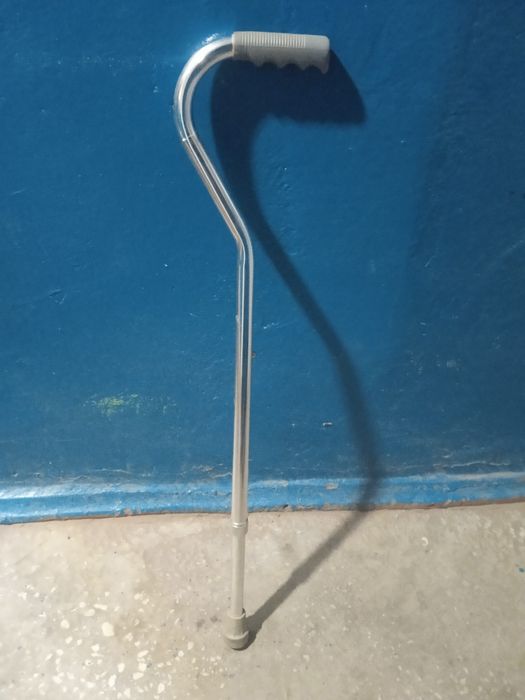 Продам костыль металлический